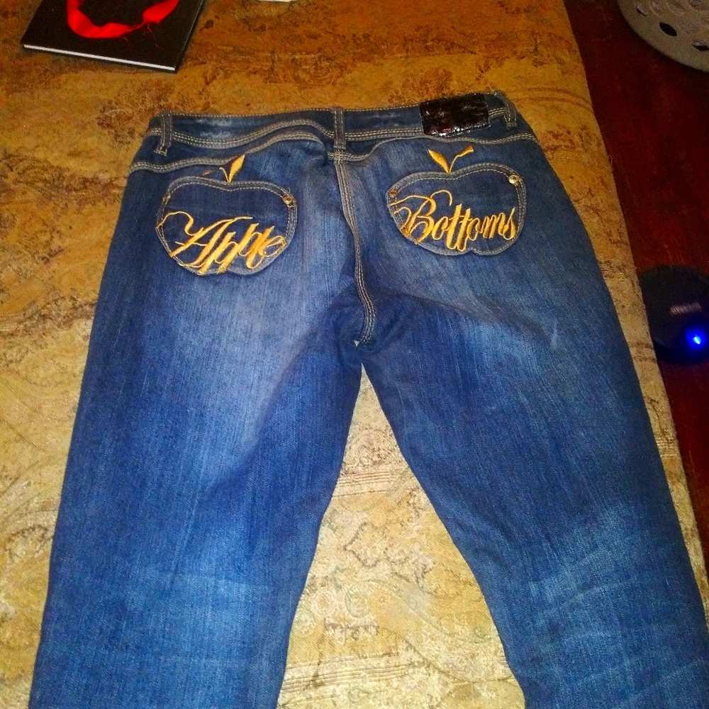 Apple bottom jeans
